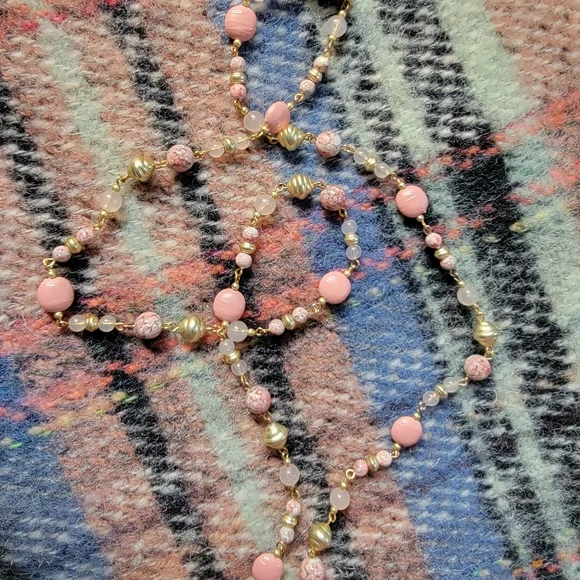 COPY - 🍨🧁Deliciously Beaded Chain Necklace🔆 - Picture 5 of 7